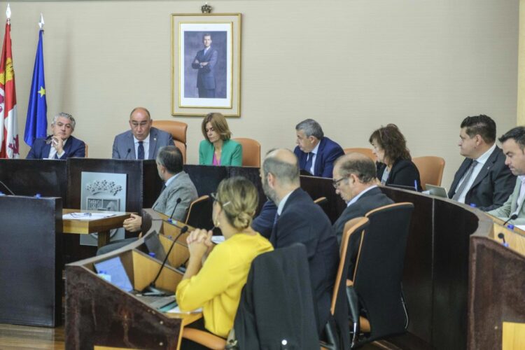 El PP rechaza en el Pleno de la Diputación el modelo de financiación autonómica del Gobierno 1 Momento del pleno de septiembre de la Diputación celebrado hoy / Diputación