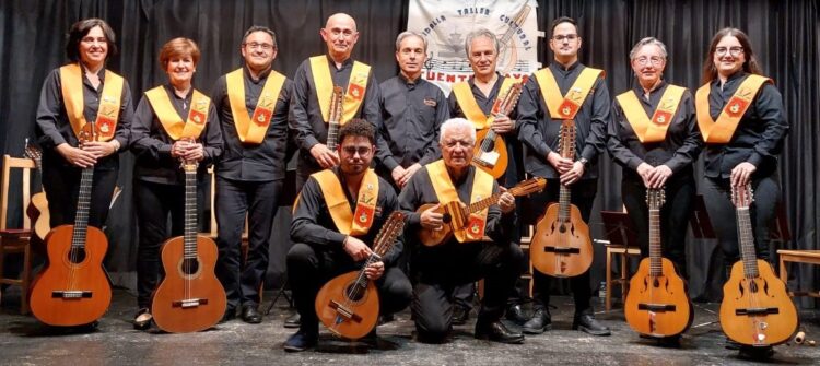 Nuevas actuaciones de la rondalla ‘Taller Cultural de Fuentepelayo’ 1 Rondalla ‘Taller Cultural de Fuentepelayo’ / JUAN CRUZ SERRANO