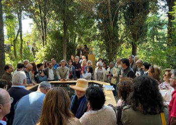 Las entradas se agotaron en la lectura de poemas.