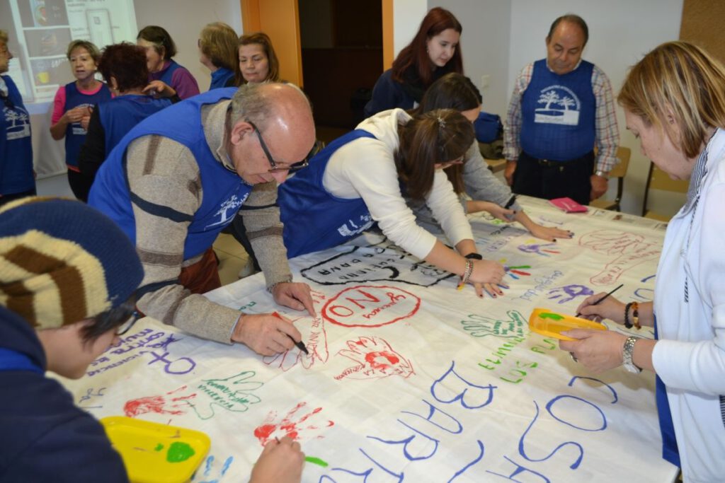 La cooperación entre generaciones es clave en el programa / UVA