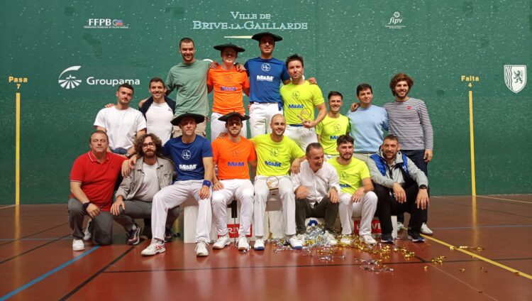 Carlos Baeza, ganador del Frontón Series disputado en Francia 1 Cuadro de ganadores del torneo disputado en Francia./ E.A.