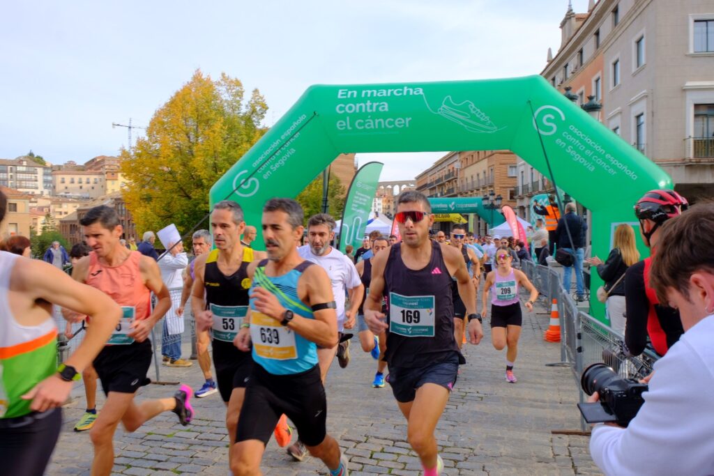 Momento vivido durante la Carrera Popular contra el cáncer (FOTO: DIEGO GÓMEZ)