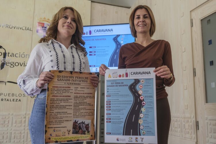 Presentados los actos de la 54 edición de la Feria del Ganado de Navafría 1 La alcaldesa de Navafría, Jennifer Berzal (i) junto a Magdalena Rodríguez./ DIPUTACIÓN