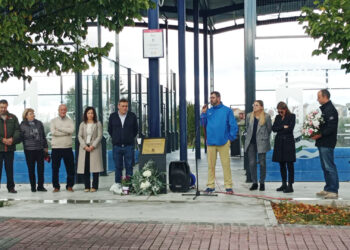 Foto de años anteriores. Eugenio García, durante el homenaje a la pequeña Olivia. / AYUNTAMIENTO DE PALAZUELOS