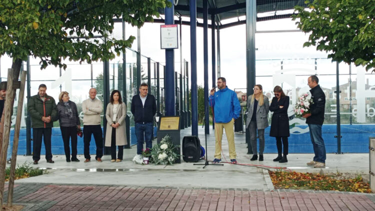 Palazuelos recuerda a Olivia García 1 Foto de años anteriores. Eugenio García, durante el homenaje a la pequeña Olivia. / AYUNTAMIENTO DE PALAZUELOS