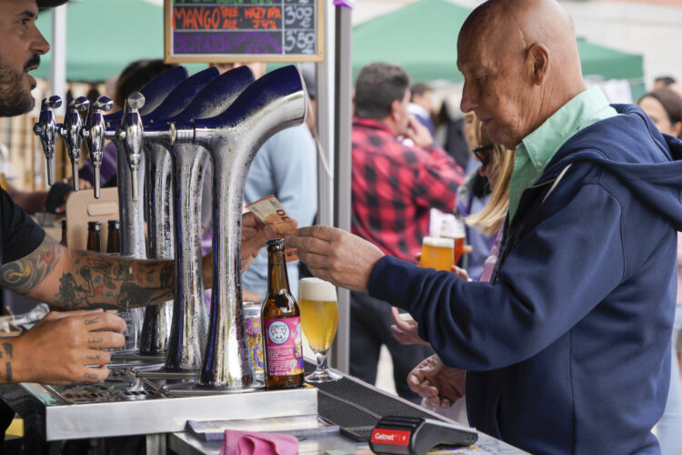 Fotografía de archivo. Feria de cerveza artesana en la provincia / E.A.