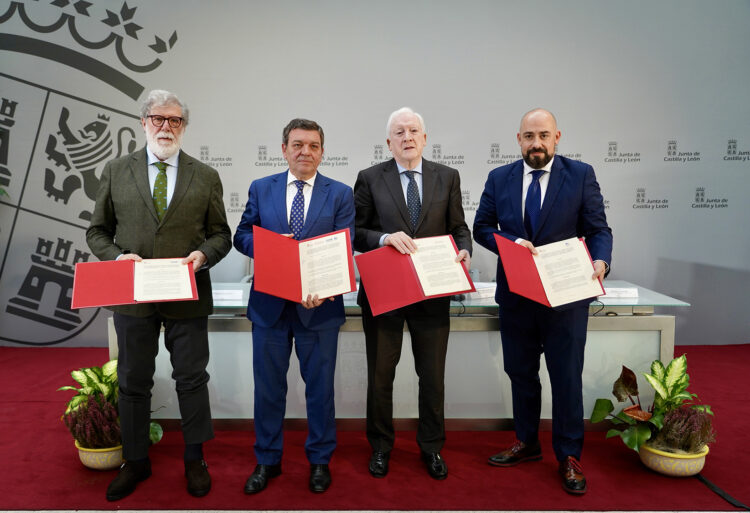 Firma del protocolo general de actuación en materia de simplificación administrativa. / Leticia Pérez