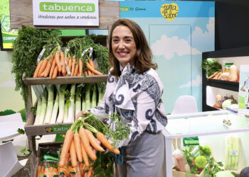 La Junta apoyará a los productores de Castilla y León con 1,2 millones para comercializar frutas y verduras 11 María González Corral asiste a la inauguración de Fruit Attraction 2024 en Madrid. / Juan Lázaro