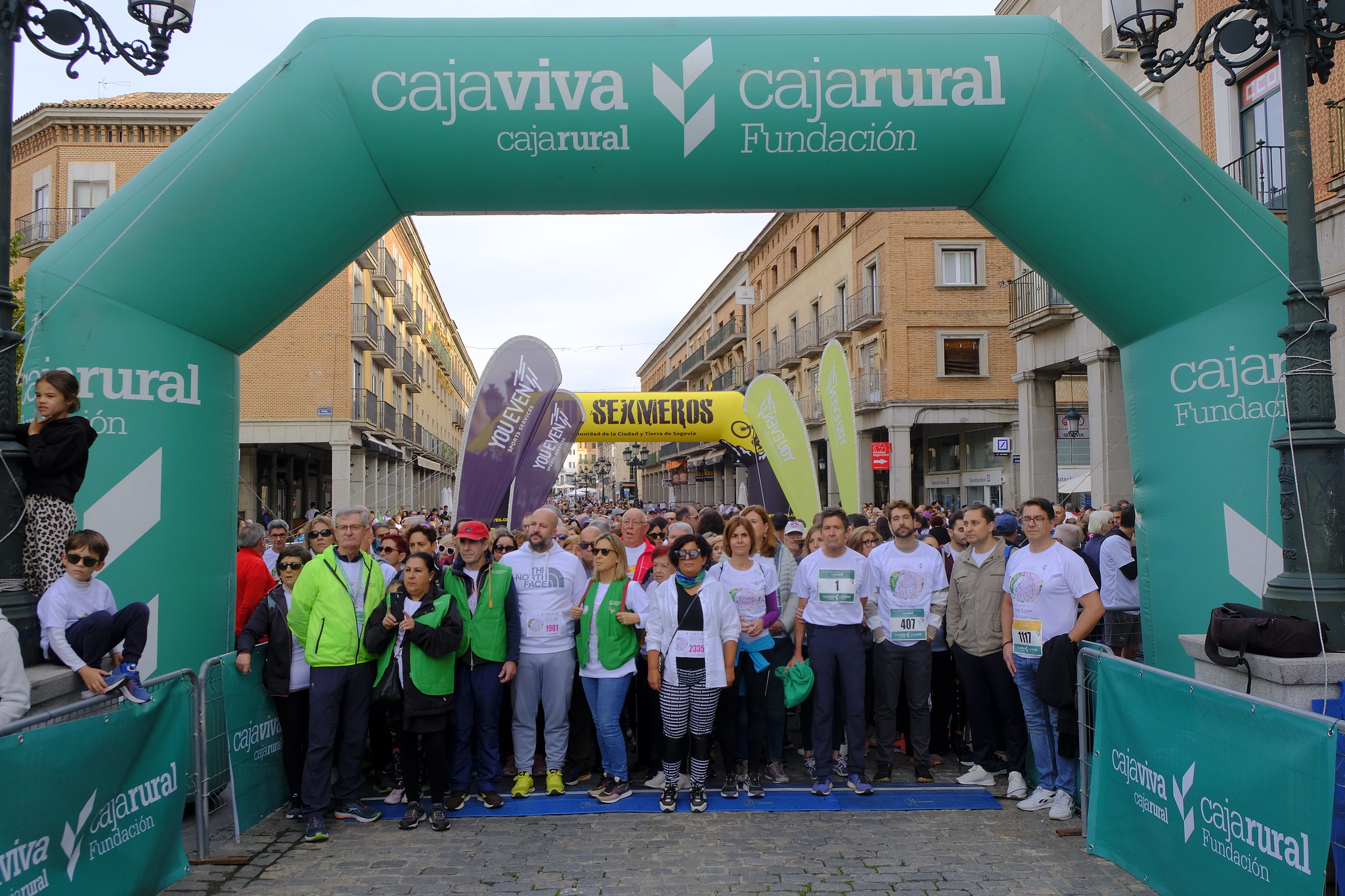 Galería de fotos de la XIII Carrera y marcha solidaria de Caja Rural contra el cáncer 18 54080571229 31acd4ba4b k