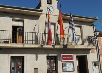 Ayuntamiento de Torrecaballeros / E.A.