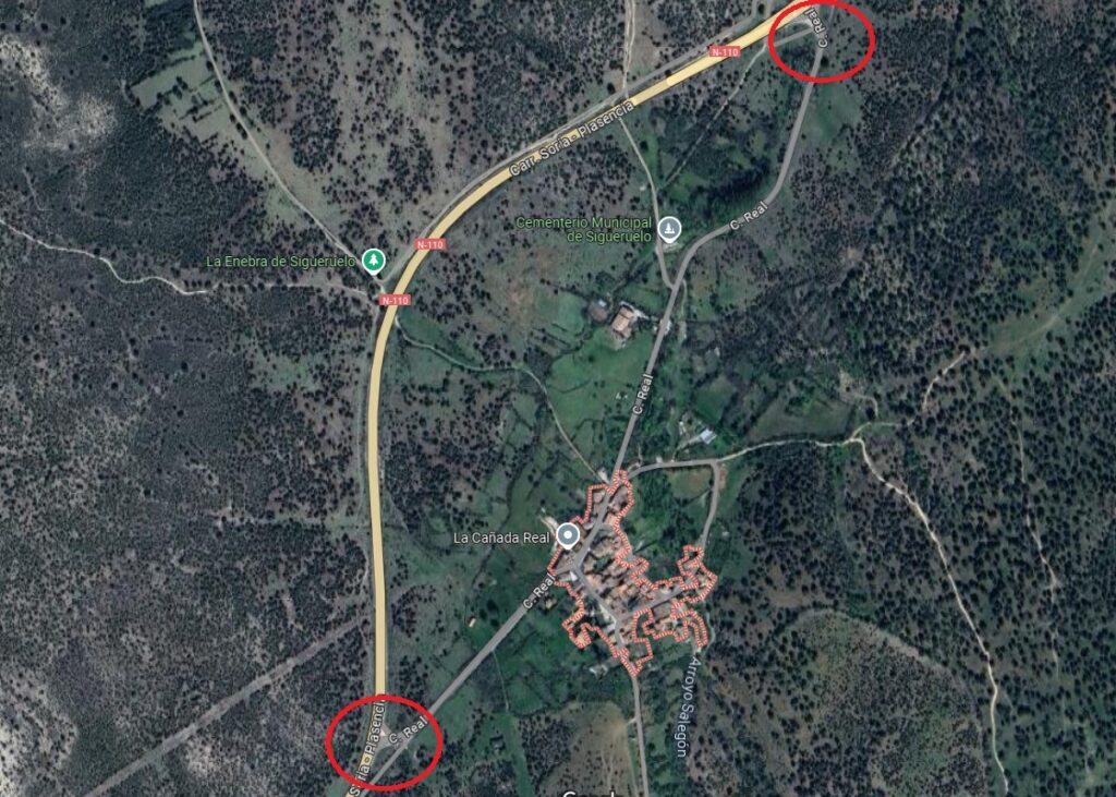 Vista aérea de los accesos de Sigueruelo desde la N-110 marcados en rojo