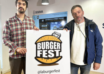Gabriel Cobos y Ángel Rojo presentan la primera edición de BurgerFest en Segovia. / EL ADELANTADO