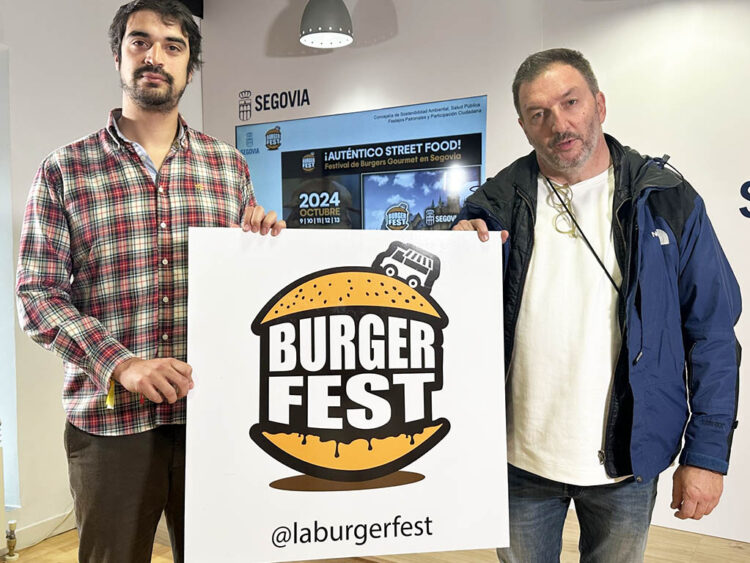 Segovia tendrá un festival de hamburguesas gourmet 1 Gabriel Cobos y Ángel Rojo presentan la primera edición de BurgerFest en Segovia. / EL ADELANTADO