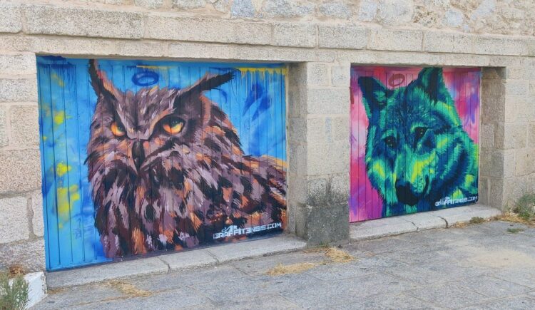 Murales del búho real y el lobo ibérico pintados en junio de 2022 por Mauro de Graffitensis / AYUNTAMIENTO DE EL ESPINAR