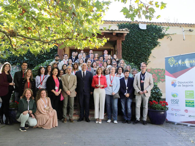 Participantes en la iniciativa 'La Cantera de Talento', en Torrecaballeros. / EL ADELANTADO