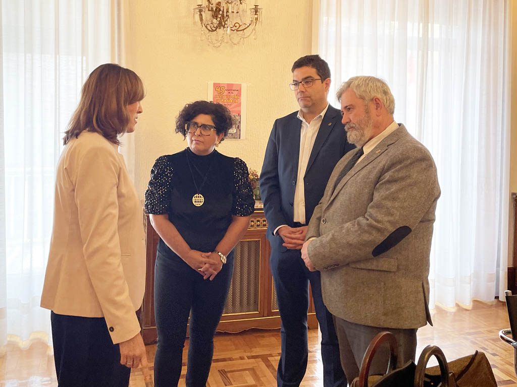 Clara Sanz, junto con los tenientes alcade Rosalía Serrano, José Luis Horcajo y Alejandro González-Salamanca. / EL ADELANTADO