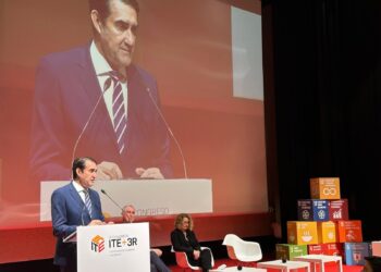 El consejero Juan Carlos Suárez Quiñones durante su intervención en el Congreso.