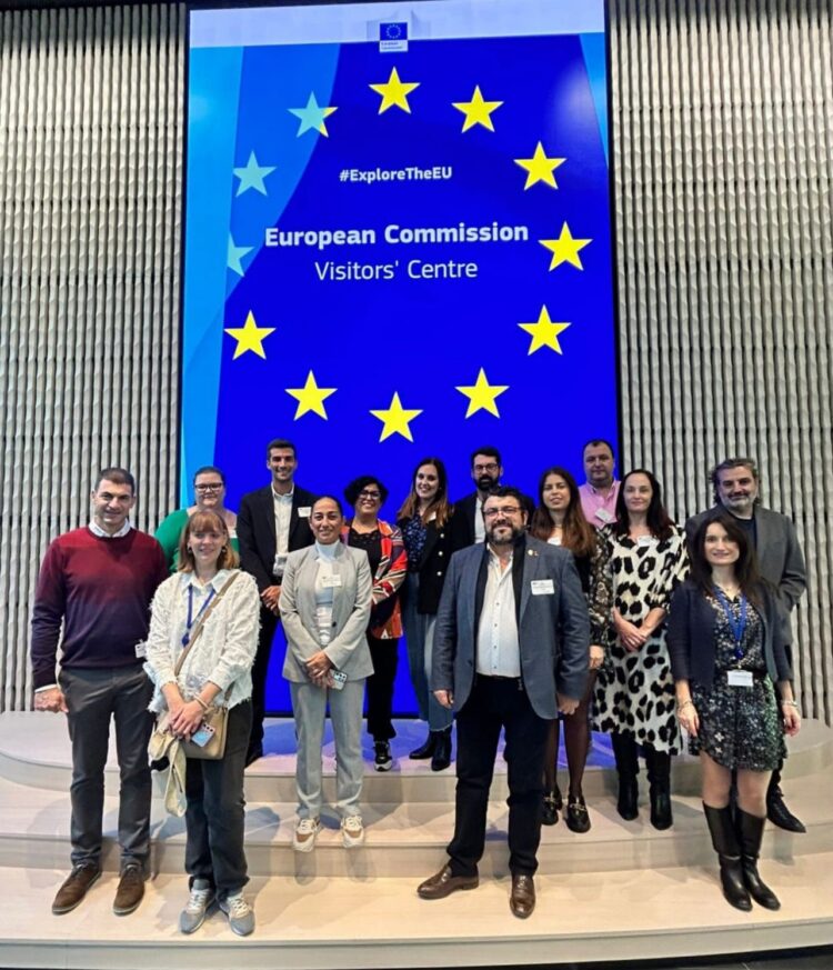 La concejala Rosalía Serrano representante de Segovia en Bruselas 1 Imagen de grupo durante el encuentro.