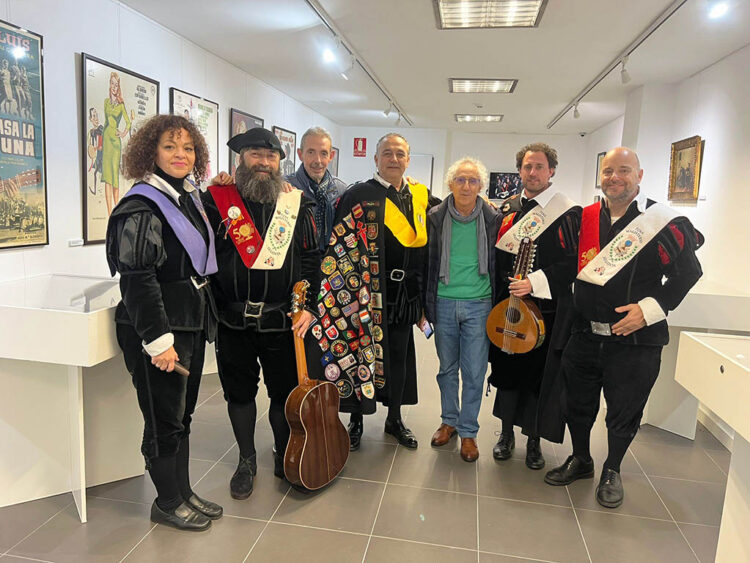 Inauguración de la exposición 'Valores en la Tuna' en el Campus 'María Zambrano'. / TUNA DE MAGISTERIO