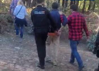 El presunto asesino tras ser detenido.