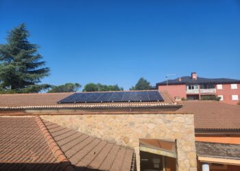 Instalación de palenes fotovoltaicos / AYTO. REAL SITIO DE SAN ILDEFONSO