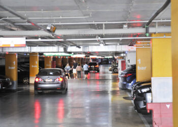 Parking de la avenida Padre Claret, en Segovia. / KAMARERO