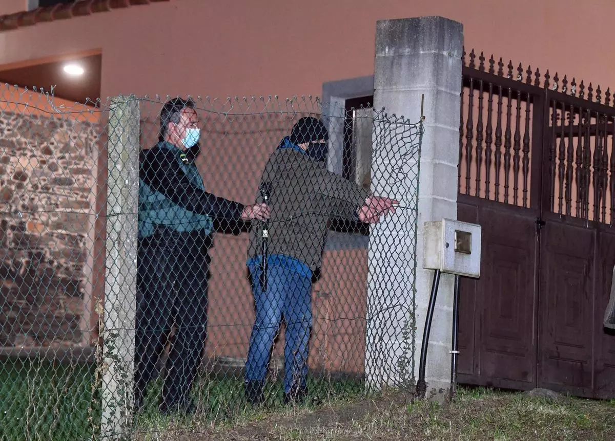 Claves y enigmas del asesinato de Cristina 4 Reconstrucción del crimen con el acusado.