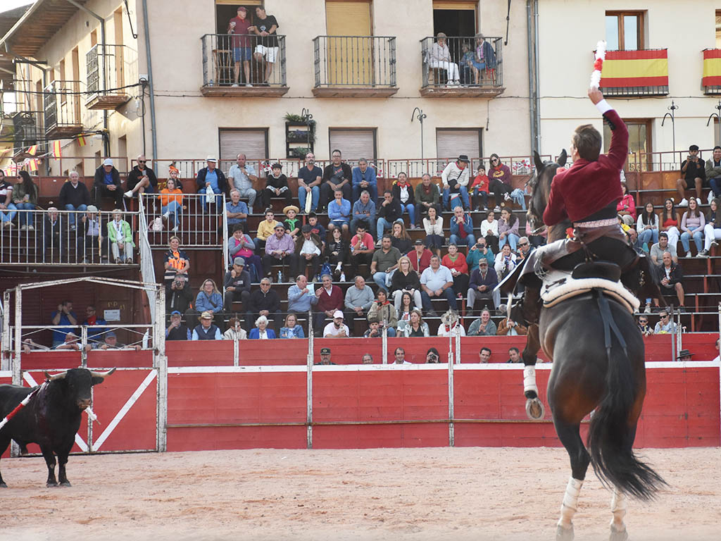 Festejo de rejones en Riaza. / A.M.