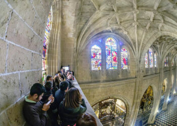 Visita guiada a las vidrieras de la Catedral de Segovia. / CATEDRAL DE SEGOVIA