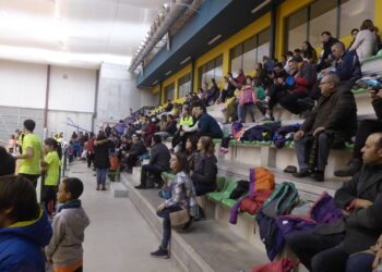 Público en las gradas / AYTO. DE PALAZUELOS DE ERESMA