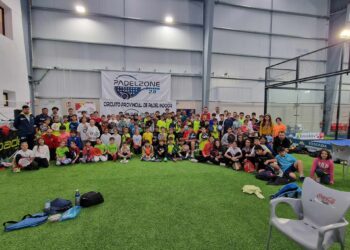 Foto de grupo de los participantes en la jornada./ DIPUTACIÓN