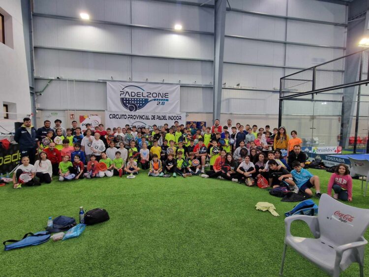 Foto de grupo de los participantes en la jornada./ DIPUTACIÓN