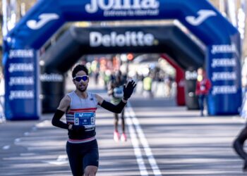 Javi Guerra, entrando en la meta en una carrera anterior./ E.A.