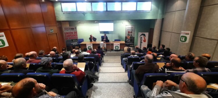 La PAC y los Seguros Agrarios centran la jornada de la Unión de Campesinos de Cantalejo 1 Momento de la jornada de la Unión de Campesinos de Segovia-UCCL del viernes.