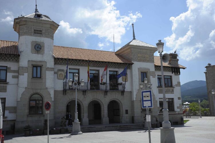 Ayuntamiento de El Espinar / KAMARERO