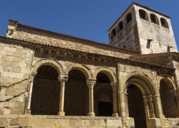 El corte de jamón tendrá lugar frente a la iglesia de San Clemente.