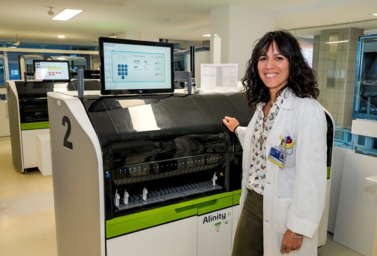 La doctora María del Rosario Caro Narros, jefa de Servicio de Análisis Clínicos.
