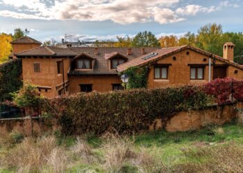 Casas de Burgomillodo.
