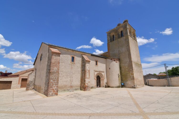 Iglesia de Santa María en Aguilafuente, una de las paradas.