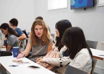 IE University ha iniciado este curso académico con más de 10.000 alumnos procedentes de 160 países. / Roberto Arribas