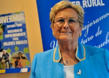 Juana Borrego, Presidenta Nacional de FEMUR.