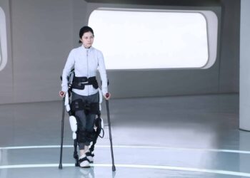 Fourier-Intelligence-X2-Exoskeleton / E.A.