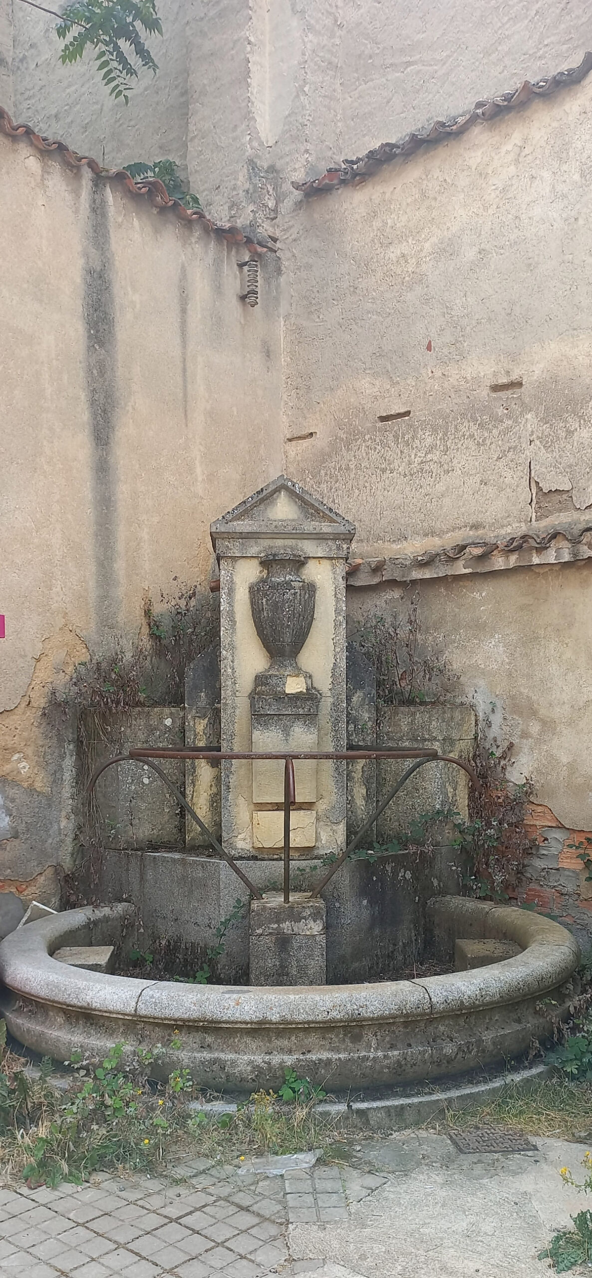 La fuente del mercado de los huertos 2 Fuente del Mercado de los Huertos.