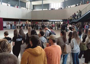 IMG_202Acto homenaje afectados por la DANA. /  Facultad de Ciencias Sociales, Jurídicas y de la Comunicación
