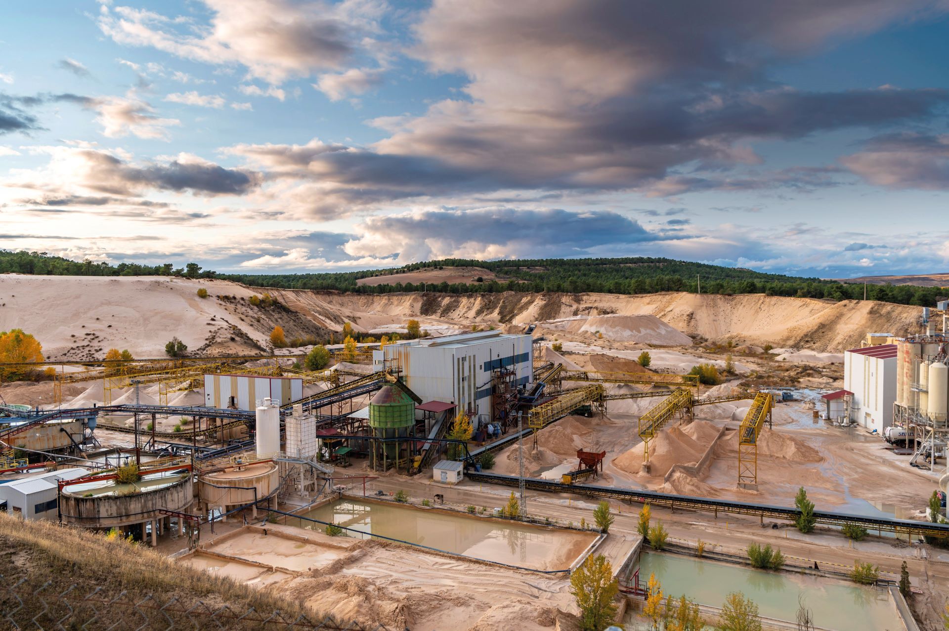 Industrias del Cuarzo S.A. (INCUSA).