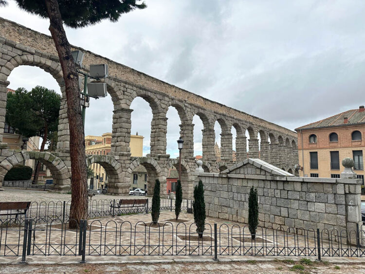 Intervención en la plaza Día Sanz. / AYUNTAMIENTO DE SEGOVIA