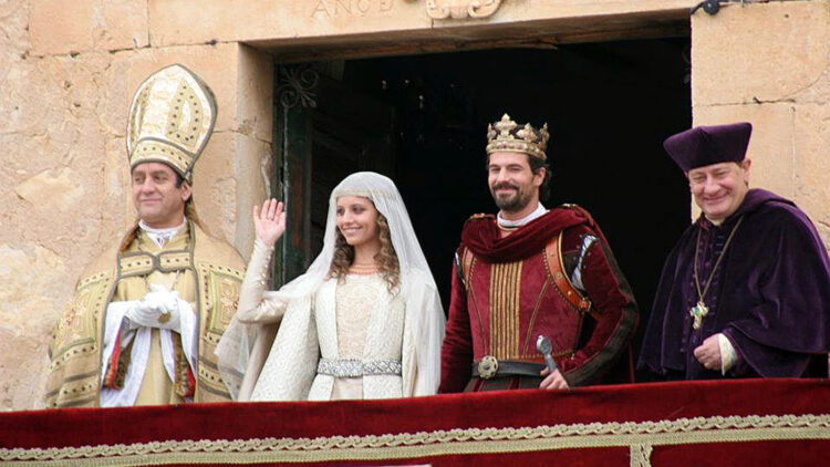 Más cine con aroma segoviano 1 Isabel, la corrona partida. Pedraza.