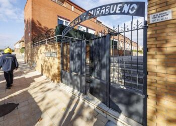 El presunto homicida fue detenido poco después del suceso y en una calle cercana al lugar de los hechos. / Santi Otero