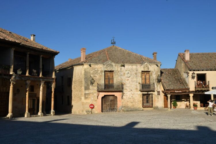 Plaza Mayor de Pedraza.