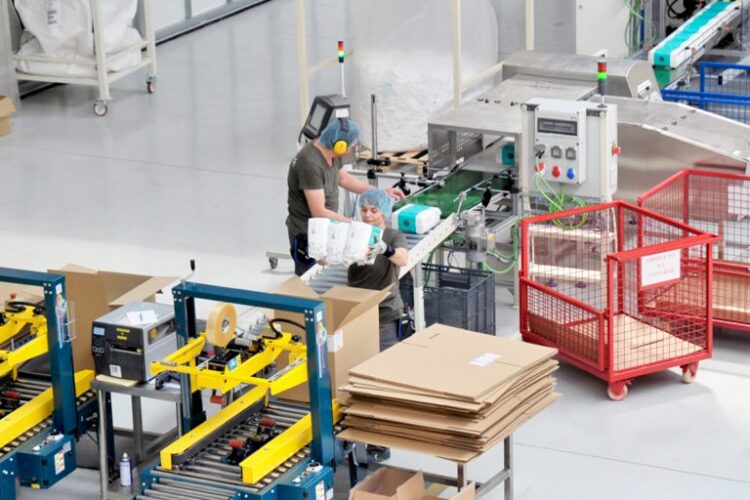 Instalaciones de Drylock (productos de higiene personal) en Segovia / Kamarero